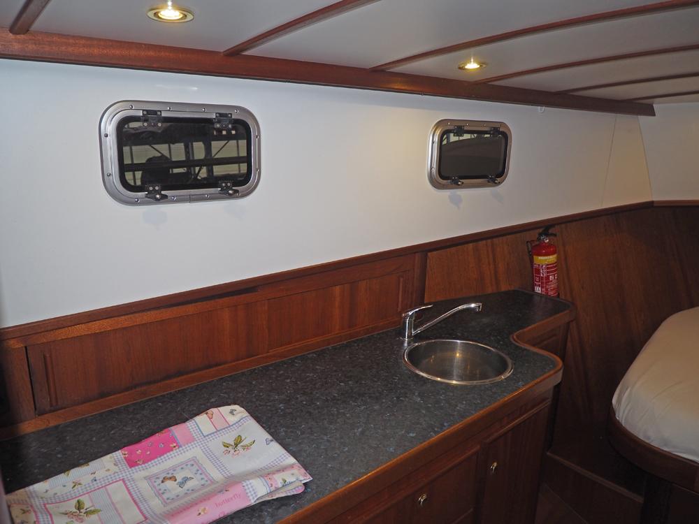 Fore ship, Accommodation